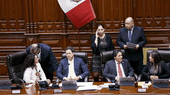 Crisis. Salaverry pidiÃ³ licencia a FP y Letona puso su cargo de vocera a disposiciÃ³n. Foto: Renato Pajuelo