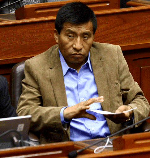 PJ envía a Daniel Salaverry expediente para levantar inmunidad de Moisés Mamani PJ envía a Daniel Salaverry expediente para levantar inmunidad de Moisés Mamani
