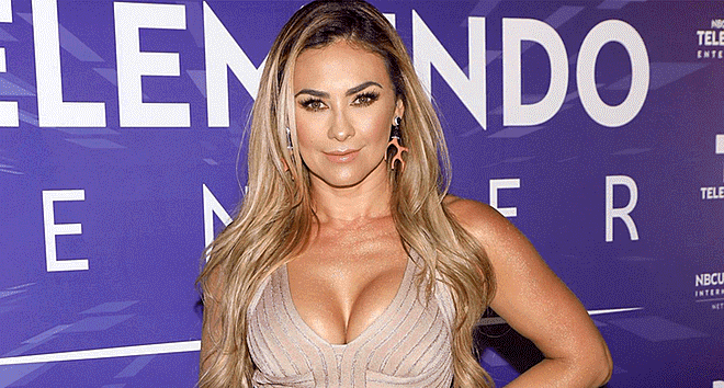 Aracely Arámbula calienta Instagram con diminuto bikini a sus 43 años