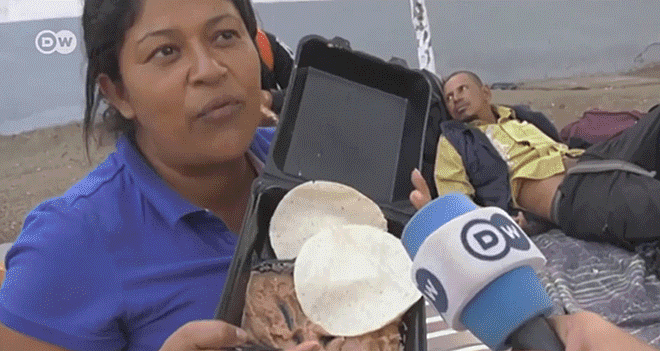 Migrante se queja de comida que le donan: