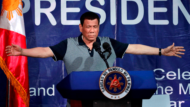 Presidente Duterte pide a la Iglesia católica que deje a sus sacerdotes