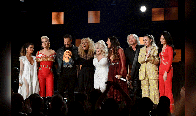 Lady Gaga deslumbró en Grammy