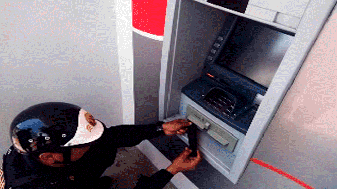 Trujillo: delincuentes adulteran cajero autom&aacute;tico para retener dinero