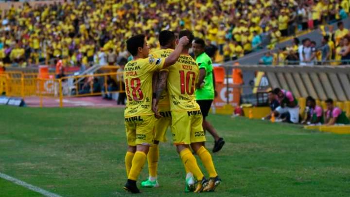 Resultado de imagen para DOS ALINEACIONES DE BARCELONA SC PARA JUGAR HOY
